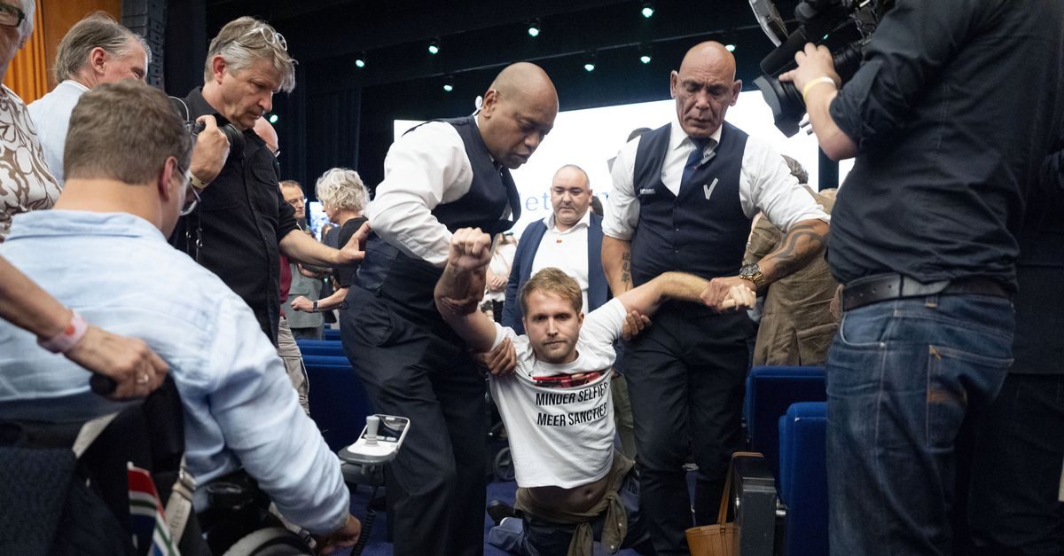 Activisten verstoren toespraak van Rob Jetten op partijcongres, D66-leden vragen zich af waar het idealisme gebleven is