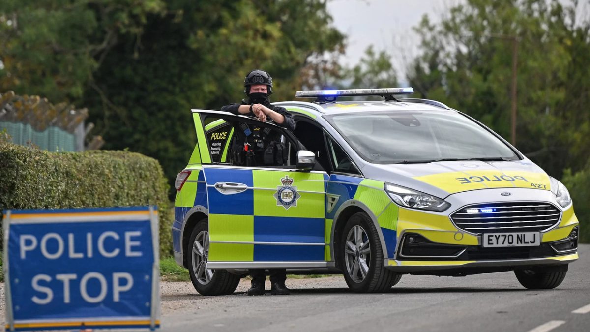 Vijf mannen aangehouden voor voorbereiden terroristische aanslag bij RAF-basis in VK