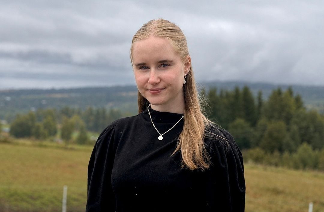 Marielle (18): Elever bør få godkjent fravær for å følge gravferden