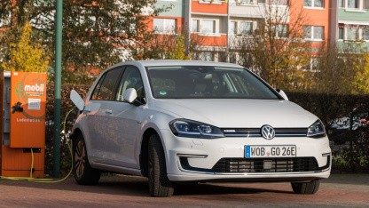 Millionenrückruf von VW: Mehr als 100.000 E-Golf offenbar mit Lenkungsproblem