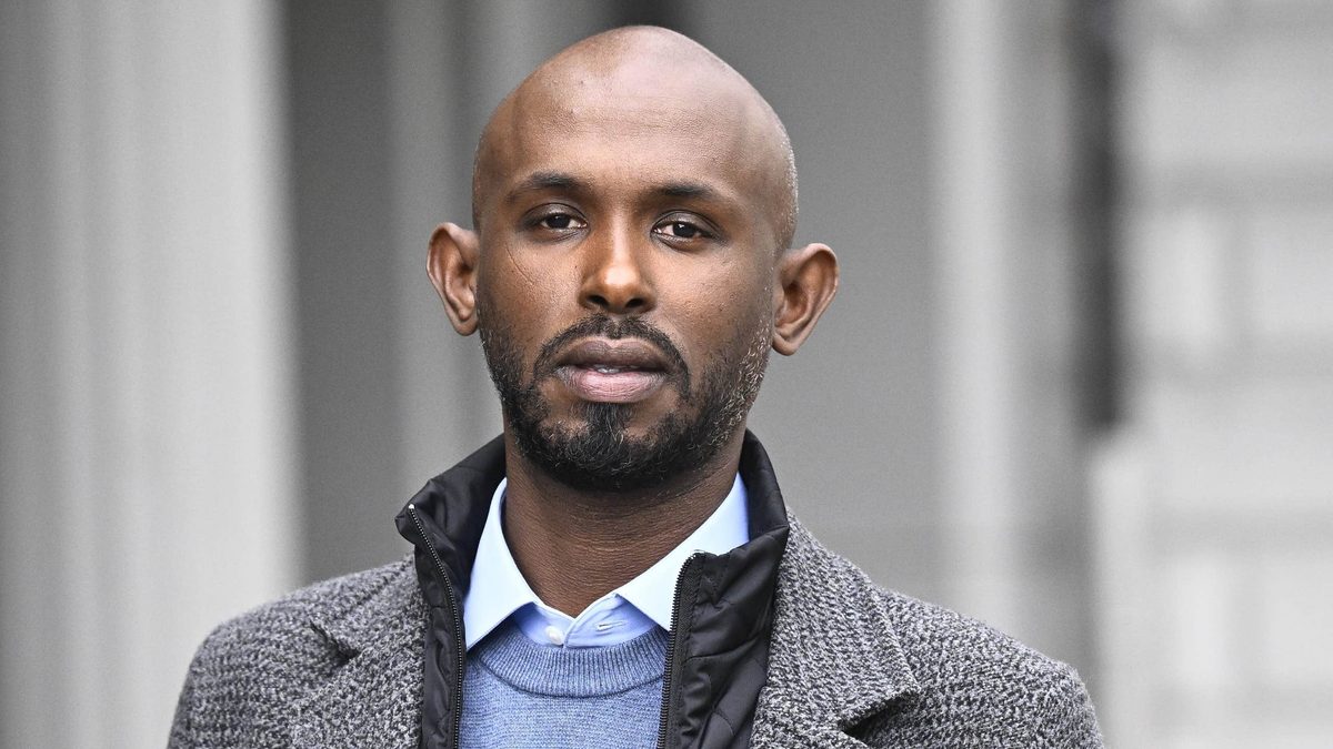 Mohamed Ali: Begär två veckors ledigt