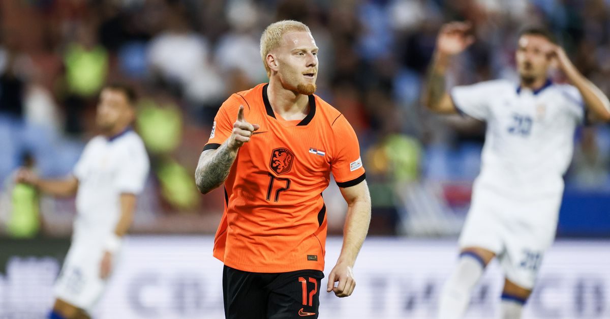 Oranje speelt stroef maar wint verdiend tegen Servië: goede start onder nieuwe bondscoach Xavi