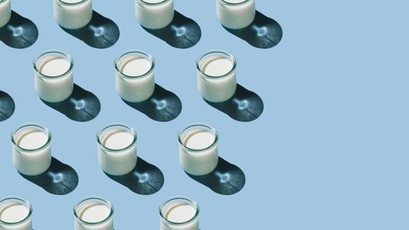 Addio bevande di mandorle e di riso, si torna a bere il latte tradizionale