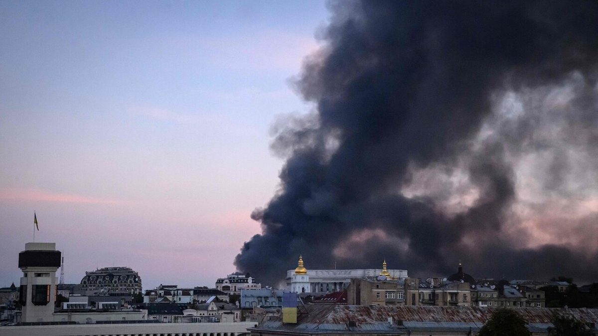 La Russia riprende gli attacchi su Kiev dopo tre giorni di tregua Raid di droni ucraini su Saratov