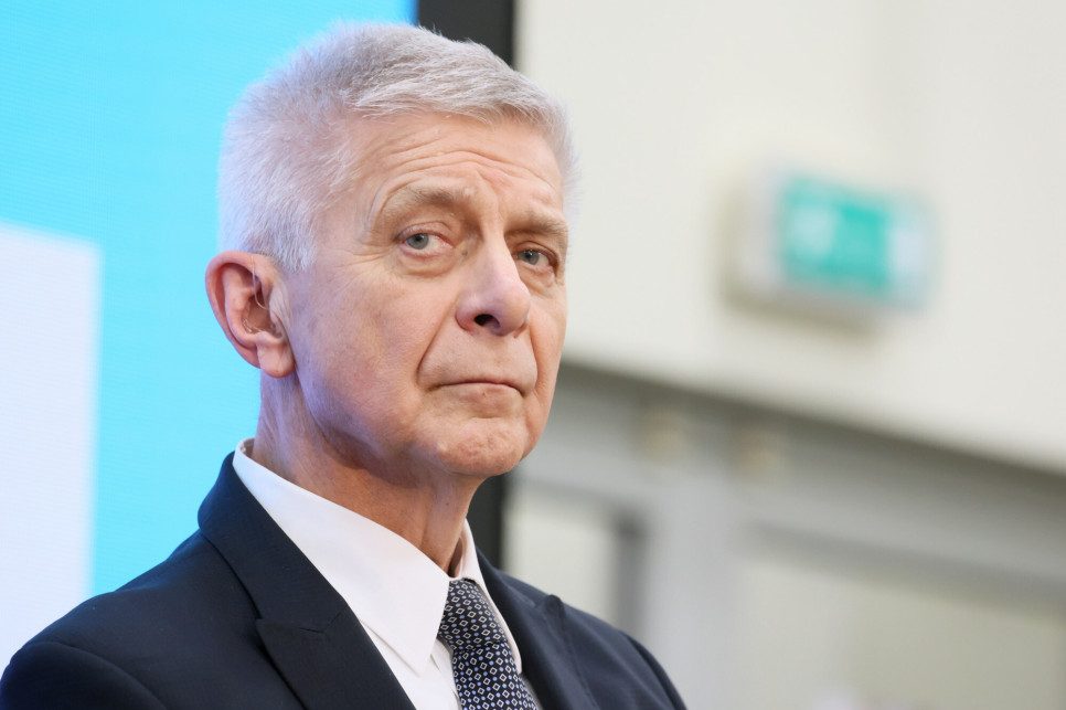 Belka: To poważne obciążenie. Na krótką metę jest wybór – masło czy armaty?