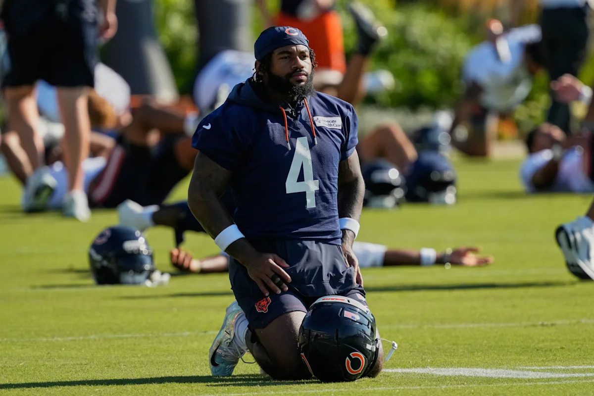 Bears running back D'Andre Swift agrees to 3-year contract extension