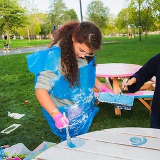 Meiden voelden zich in het Theo van Goghpark op IJburg niet veilig, nu krijgen ze daar een eigen hangplek