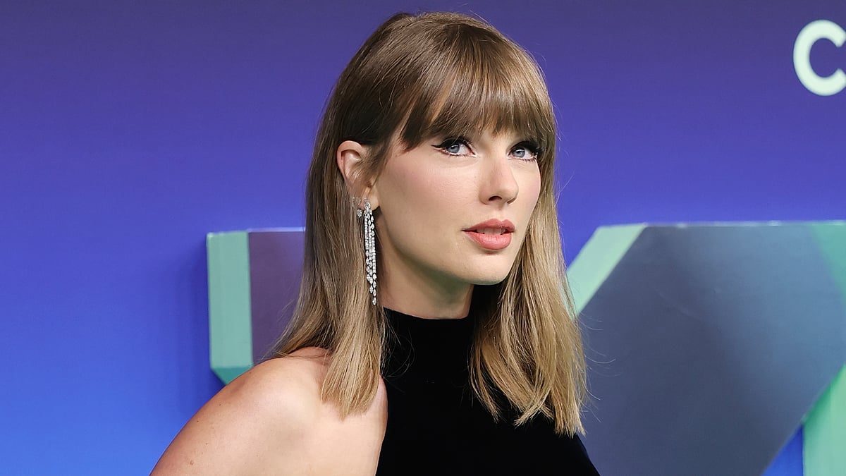 Taylor Swift Arrives at MTV VMAs 2026 After Skipping Travis Kelce’s Chiefs Game
