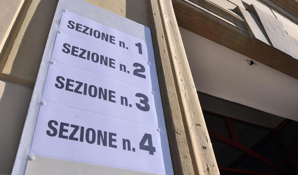 Suppletive a Reggio Calabria. Bassa l'affluenza della prima giornata di voto