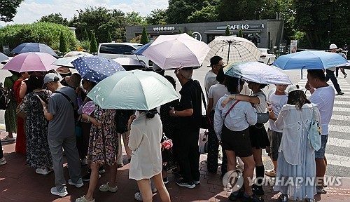 폭염문자 안읽는 이유 '너무 자주와서'…"맞춤형 정보 필요"