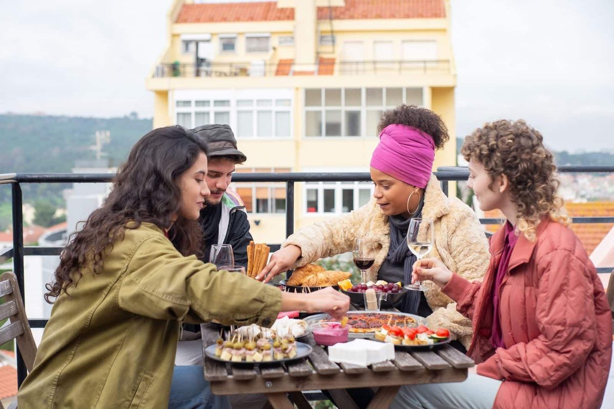 De wonderlijke voordelen van sociaal contact: eten met een dierbare verlaagt je bloedsuikerspiegel