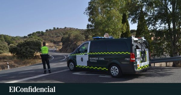 Tres heridos tras colisionar un turismo y un camión cisterna en Curtis