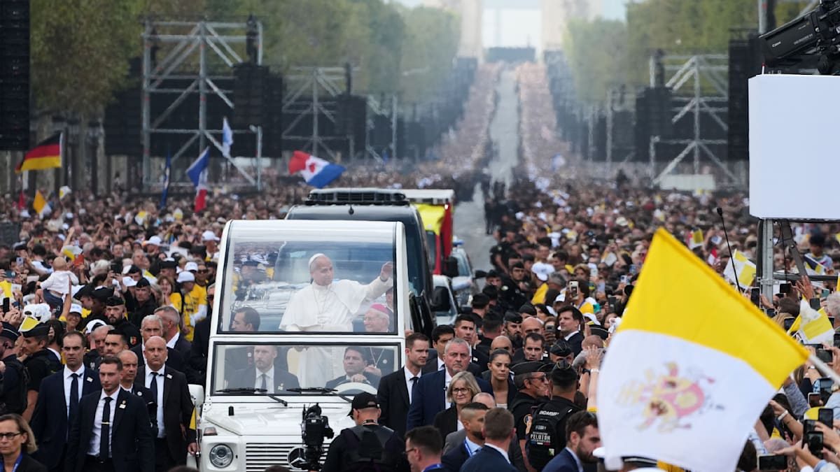 Hunderttausende bejubeln Papst in Frankreich