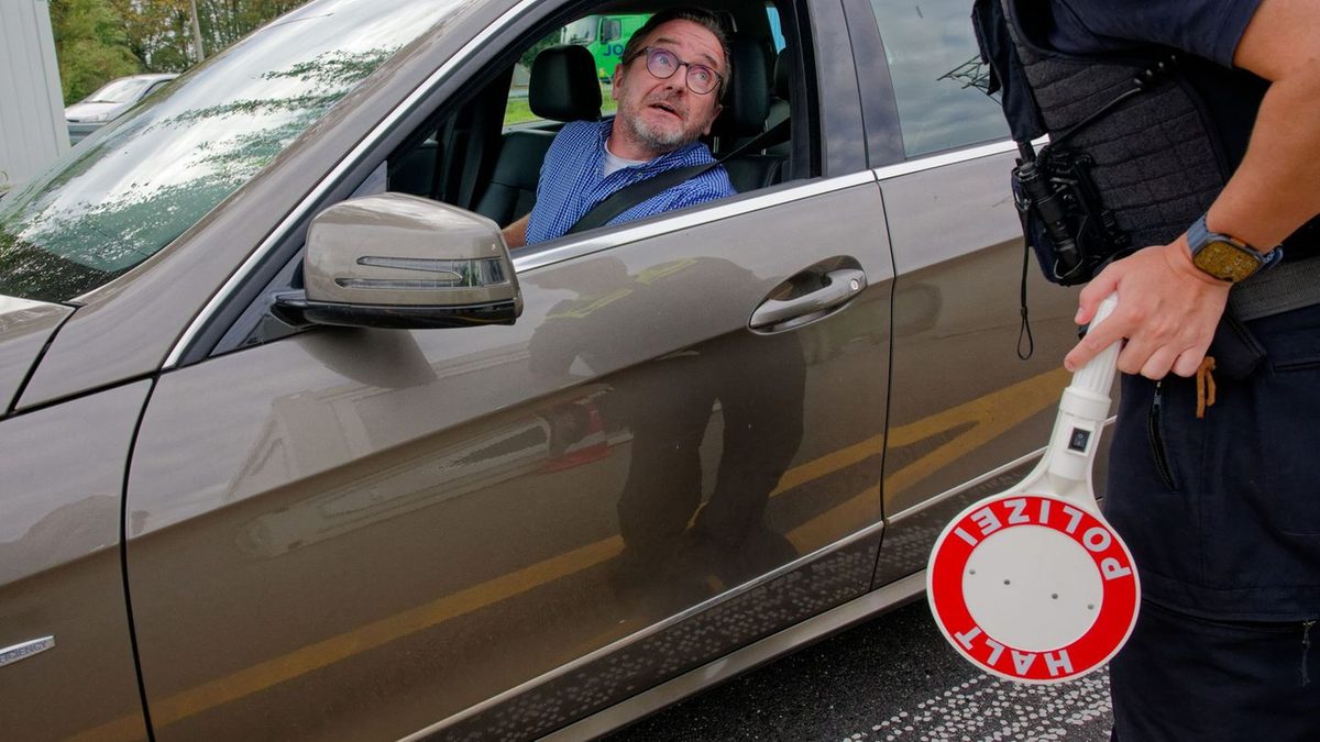 Grenzkontrollen: Wie ein Arzt mit Dobrindts Grenzkontrollen hadert