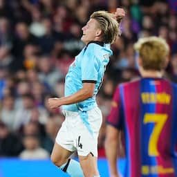 Steijn over kritiek op juichen na goal tegen Barça: 'Scoor zelf eens in Camp Nou'