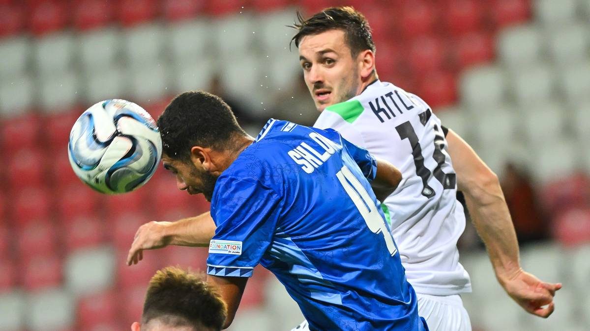 Ingen håndtrykk før Irland knuste Israel 3–0 i fotball