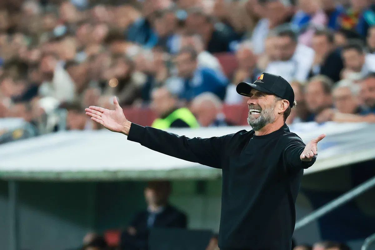 Klopp na Duits gefluit: 'Leef je op mij uit, maar laat die jongens met rust'