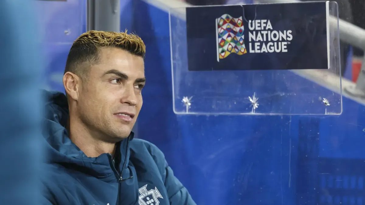 Cristiano Ronaldo se va directo a vestuarios sin saludar a la afición