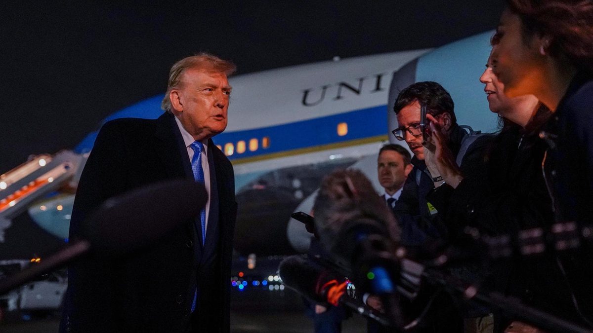 IA fuori controllo, Trump: “Non me ne preoccupo”. Bill Gates: “L’autoregolamentazione non basta”