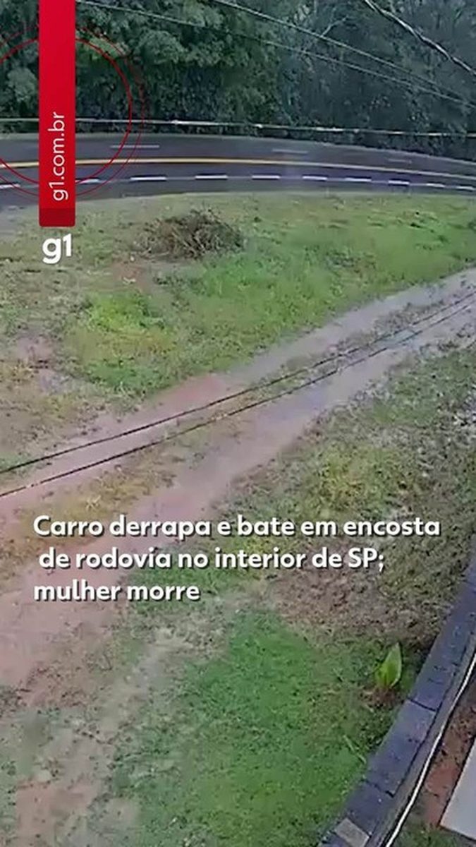 Vídeo mostra carro derrapando e batendo em encosta em rodovia em Cunha no interior de SP; mulher morre