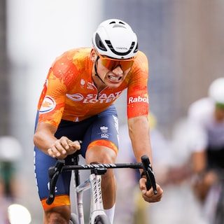 Mathieu van der Poel kleurt een fascinerend WK, maar zelfs hij moet buigen