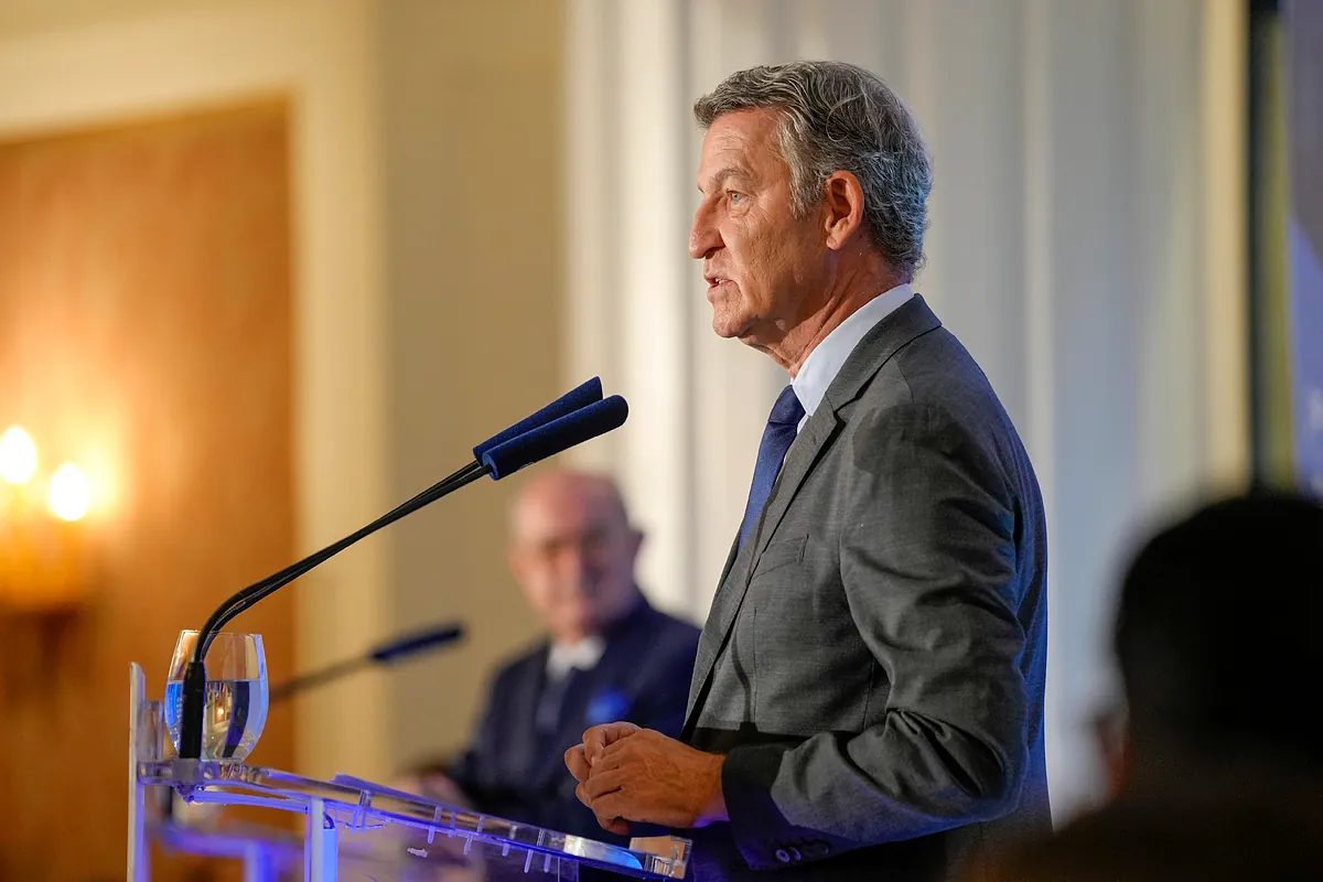 Feijóo insiste en que Sánchez "no está libre para tomar decisiones en la defensa de la integridad territorial de nuestr…