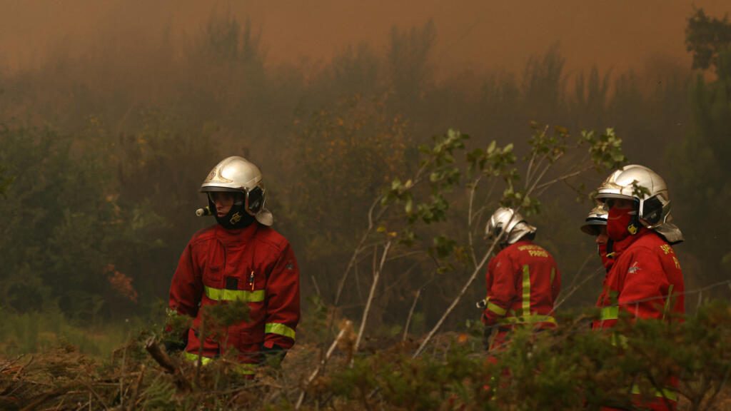 En grève, les pompiers français en appellent à l'État : "On est traités comme du bétail !"