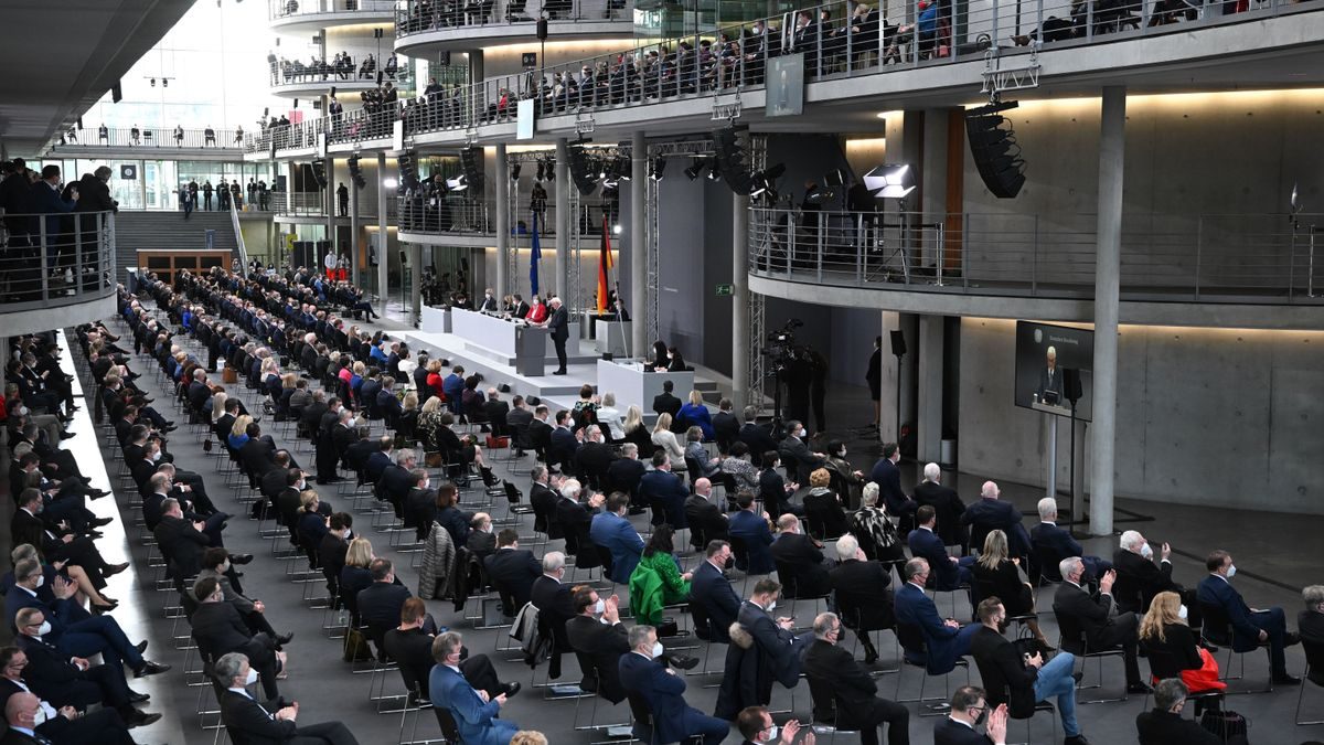 Bundesversammlung: Schwarz-rot hat bei Bundespräsidentenwahl klare Mehrheit