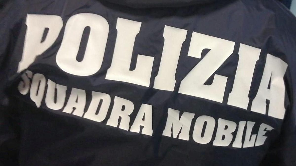 Traffico di droga e omesso sequestro: arrestati cinque poliziotti di Anzio-Nettuno