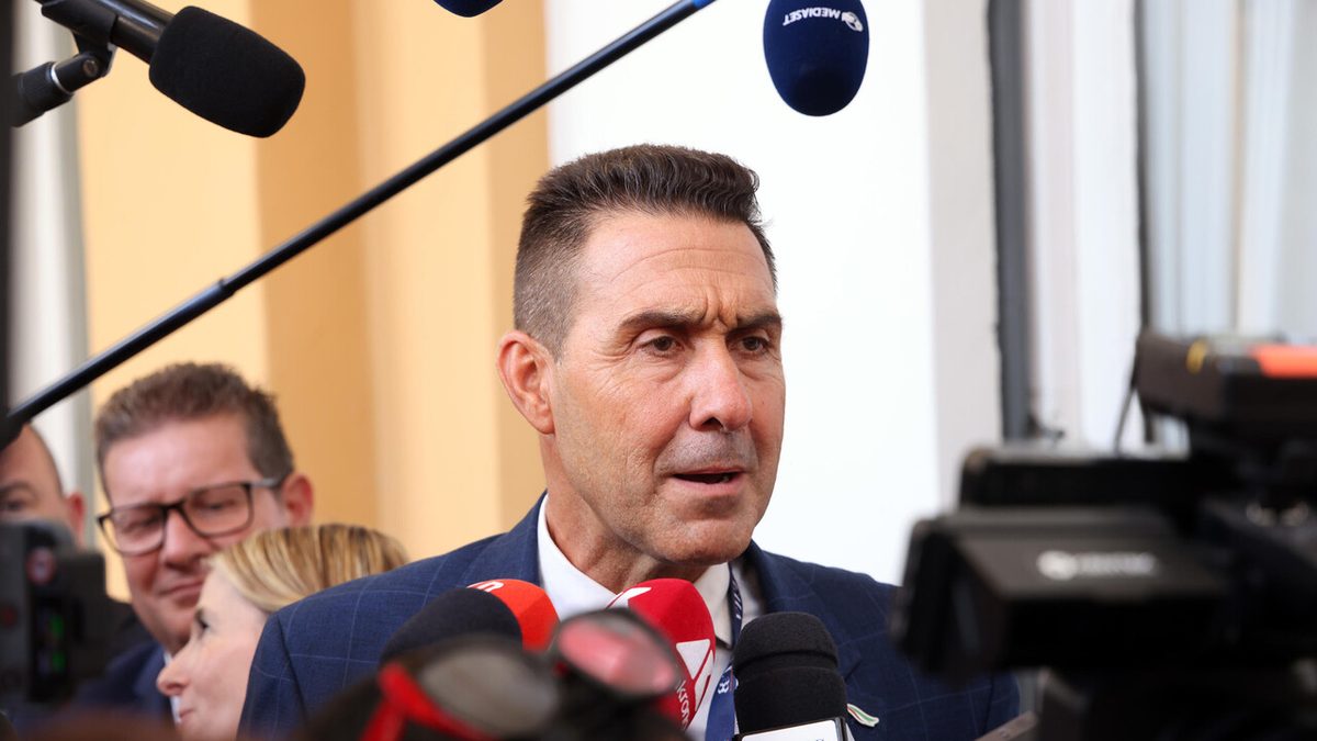 Bufera sul convegno con Vannacci a Torino: il Silp Cgil chiede lo stop all'aggiornamento professionale