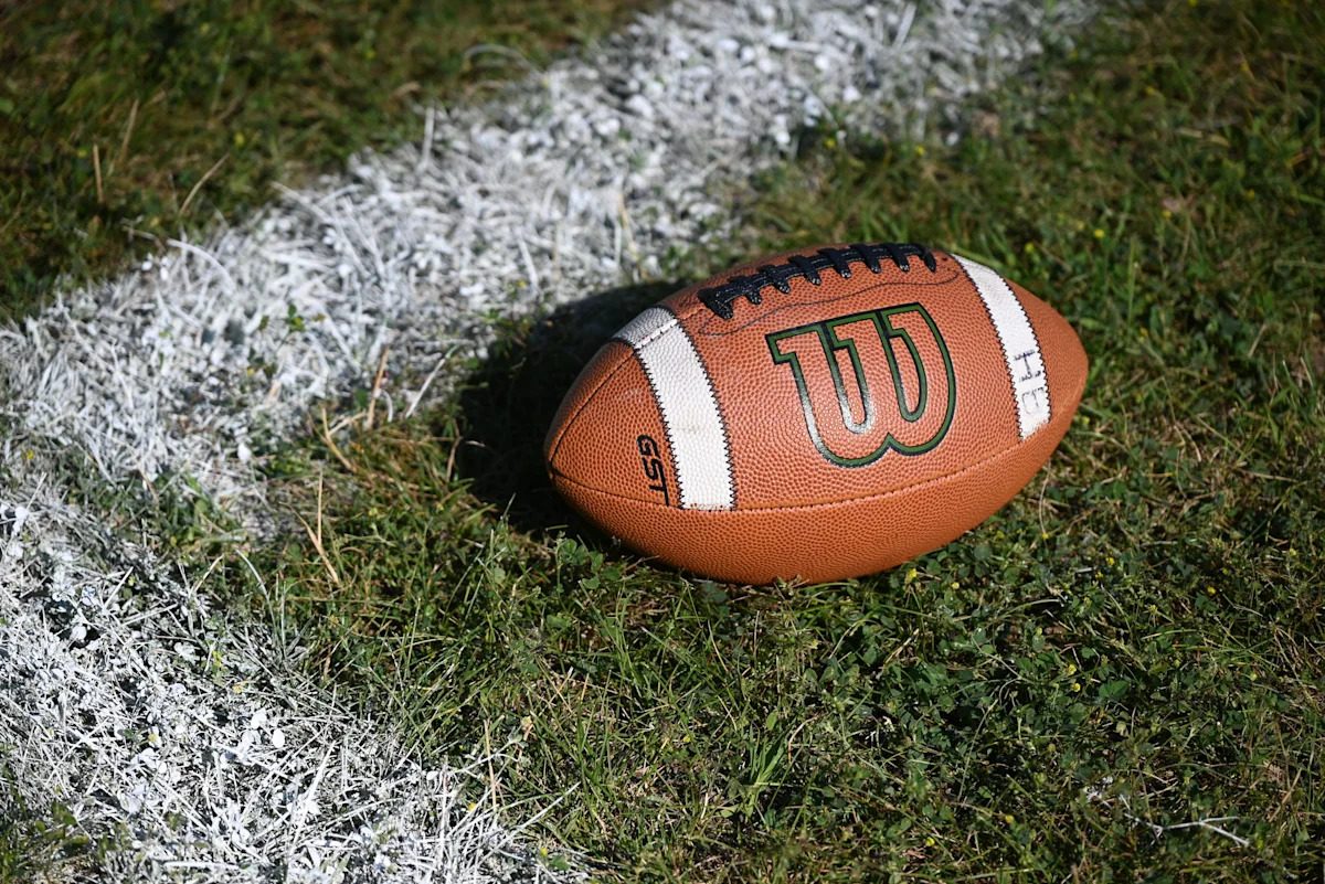 Butler football pulls away in second half to knock off New Milford