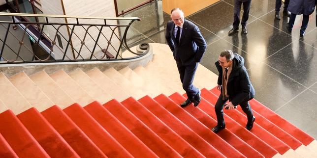 Présidentielle 2027 : l’hypothèse d’une primaire agite encore la droite et le bloc central