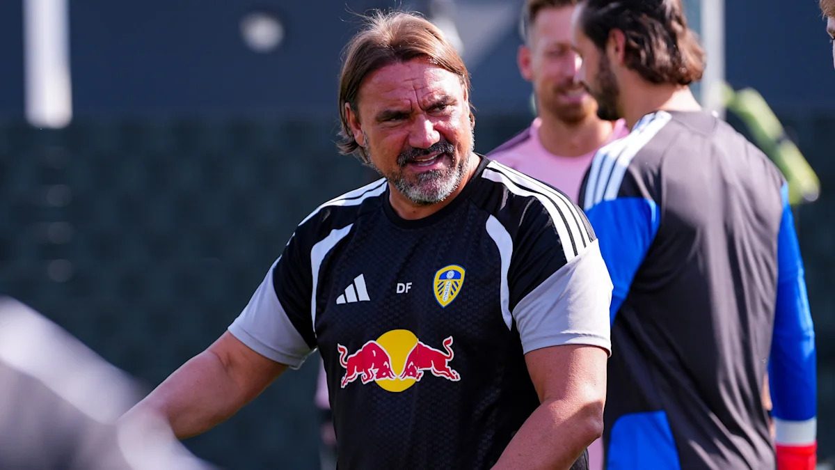 Daniel Farke provides fitness update ahead of Chelsea clash