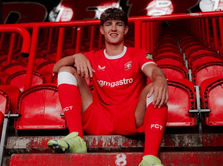 FC Twente prodigy Ruud Nijstad breaks silence on Barcelona interest: ‘I’m happy to be here’