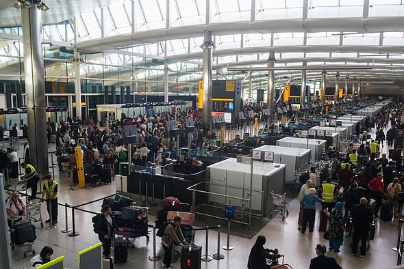 UK air traffic control outage that grounded hundreds of flights ‘caused by military jet'