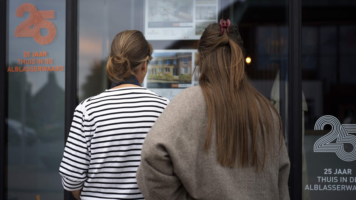 Woningwaarde onder druk door oplopende hypotheekrente: ’Rem op de huizenprijsstijging’