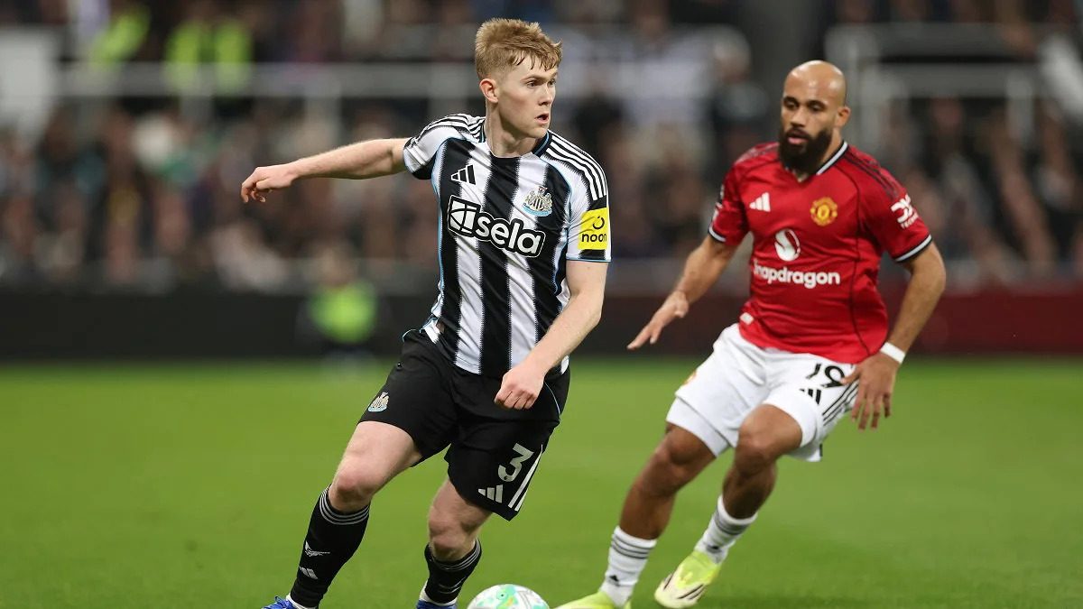 Man United given encouragement over dream transfer as current club admits it will need to sell