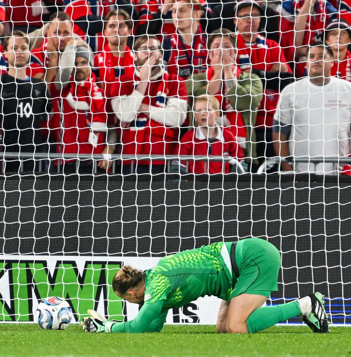 Ekspertene slår ring rundt Nyland: Advarer fotballfansen