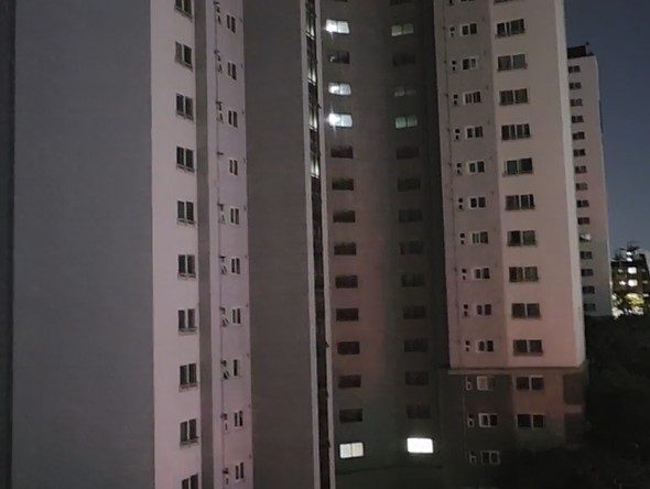 서울 성동구 일대 아파트 2시간 정전…승강기 갇힘 사고도