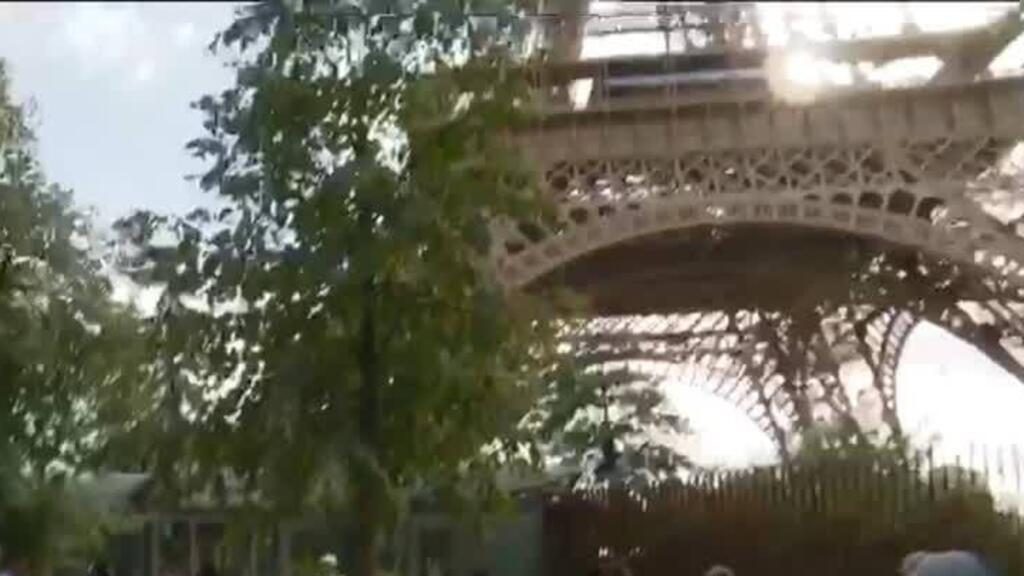 France : la Tour Eiffel rouvre après une grève contre la discrimination du personnel féminin
