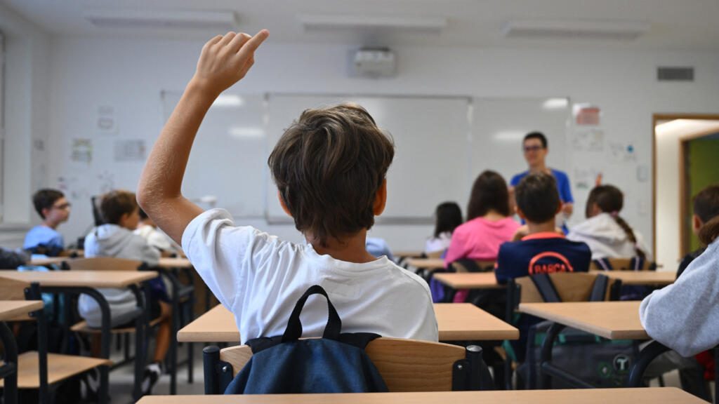 "Hélas, pas une surprise" : maths, compréhension écrite... Le niveau des élèves français au plus bas