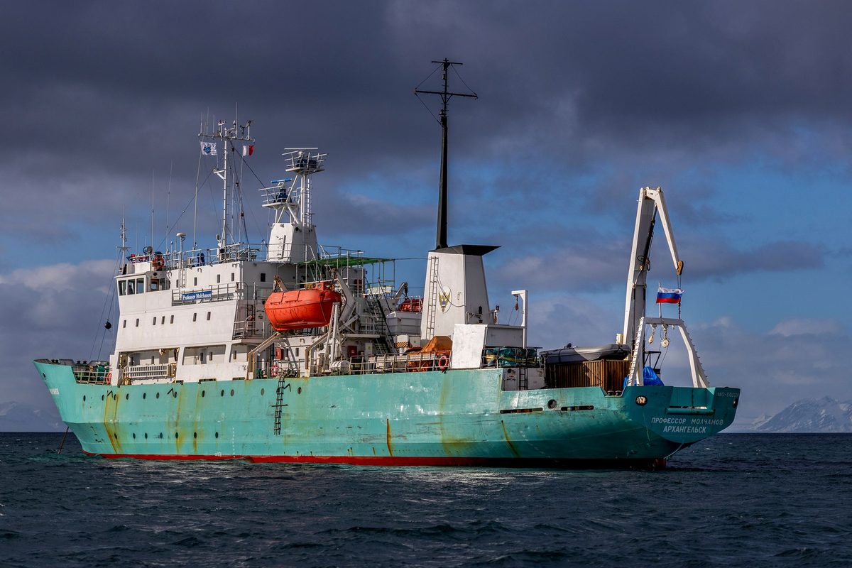 Passasjerer tilbake i Russland etter skipsarrest på Svalbard