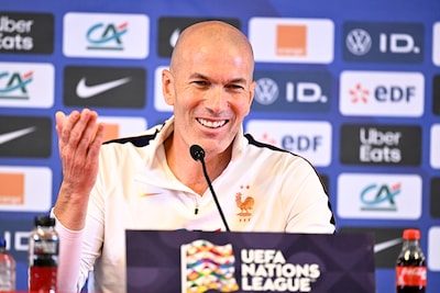 “Il me donnait des petites boîtes”: quand Zidane taquine van Bommel