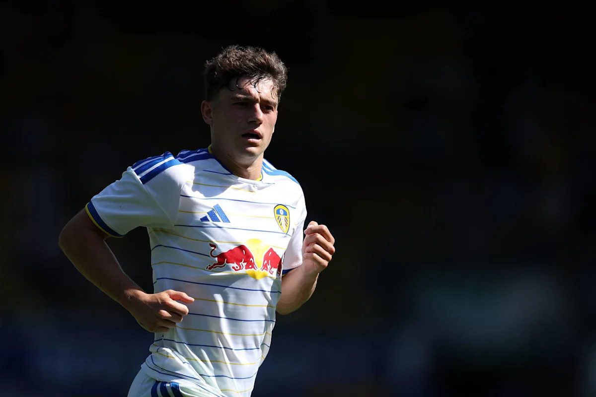 Farke provides update on injury worry for Leeds United star