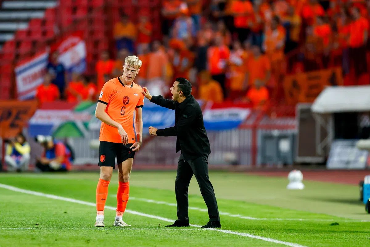 'Van Hecke is op dit moment de allerzwakste schakel die we bij Oranje hebben'