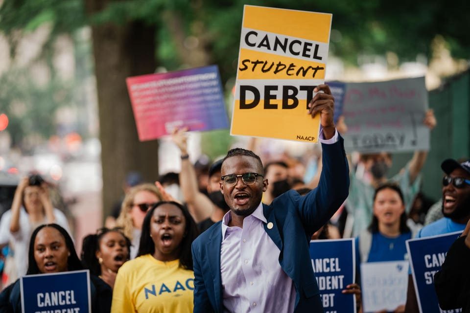 Student Loan Borrowers Can Get 1% Interest Rate Cut But Must Act By Wednesday: Here’s How