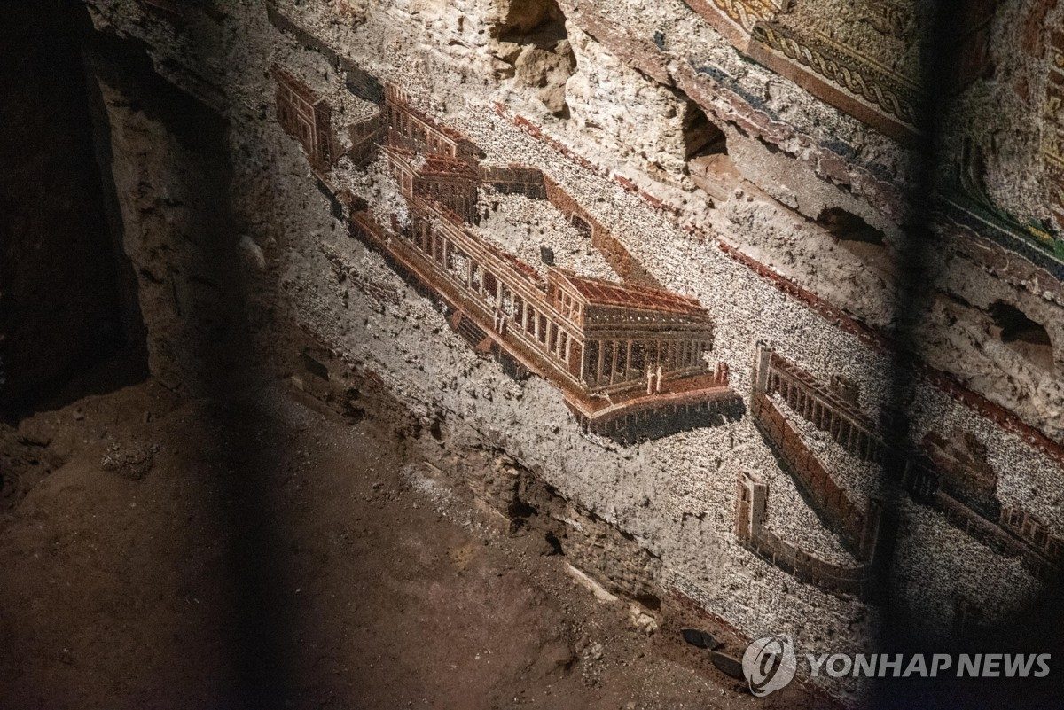 고대 로마 최대 규모 프레스코·모자이크 복원 공개