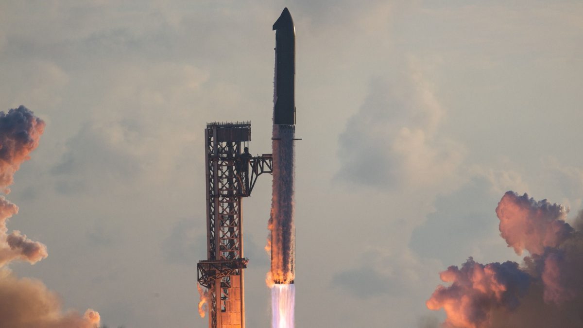 SpaceX's Starship reaches orbit for the first time, then returns early and explodes