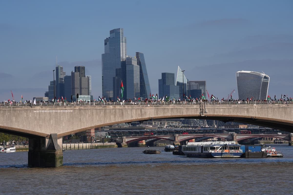 Waterloo Bridge could be forced to close 'within four years' with major repairs needed