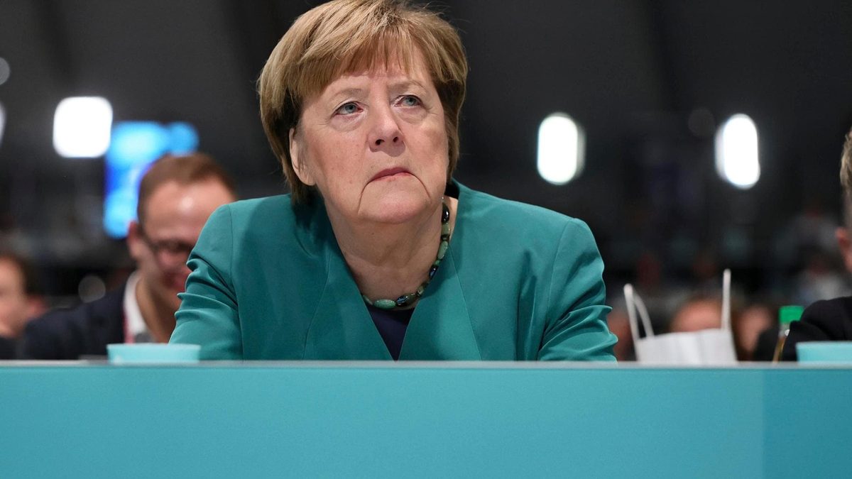 Angela Merkel : “La vittoria dell’Afd uno shock, mi sanguina il cuore”